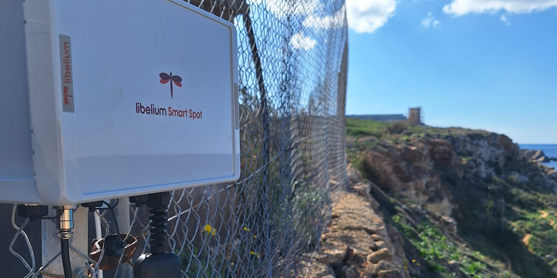 Una playa de Malta monitoriza los flujos turísticos con tecnología de Libelium para mejorar la sostenibilidad