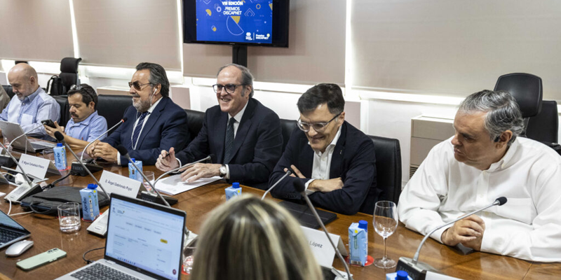 jurado de la VIII edición de los Premios Discapnet de Fundación ONCE