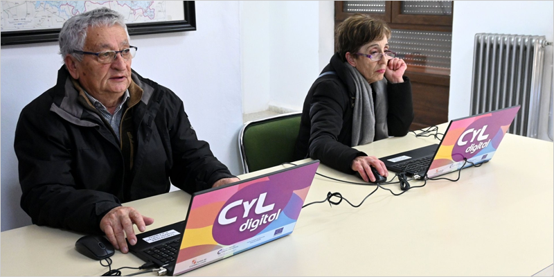 El programa CyL de Castilla y León ofrece 316 cursos en octubre para reducir la brecha digital