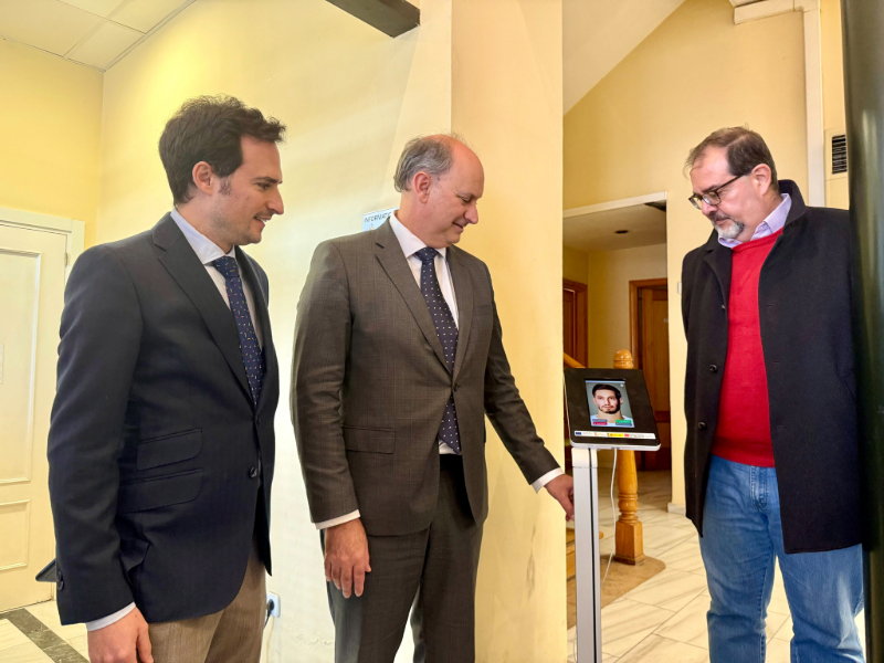 consejero de Digitalización, Miguel López-Valverde