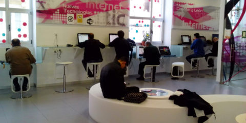 El programa CyL Digital promueve la alfabetización tecnológica en Castilla y León con nuevos cursos en enero