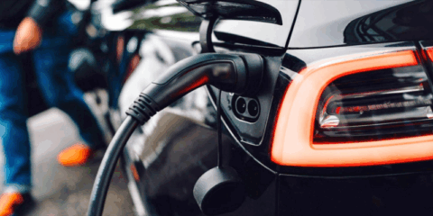 La red de infraestructuras de recarga de acceso público en España alcanza los 50.000 puntos operativos