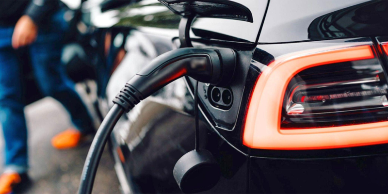 infraestructura de recarga de acceso público