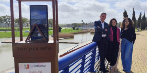 El Ayuntamiento de Dos Hermanas instala tótems selfies inteligentes para impulsar el turismo