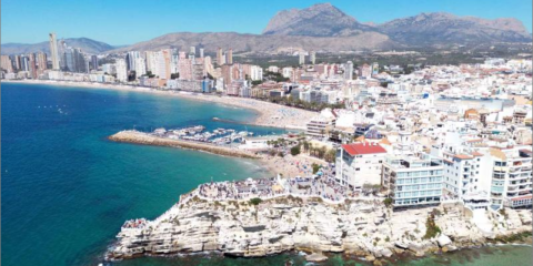 Benidorm lanza un proyecto piloto para medir y mejorar la sostenibilidad en el sector turístico