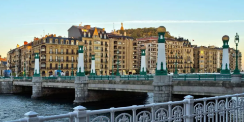 Urbiotica impulsa la digitalización de más de 800 plazas de aparcamiento urbano en Donostia