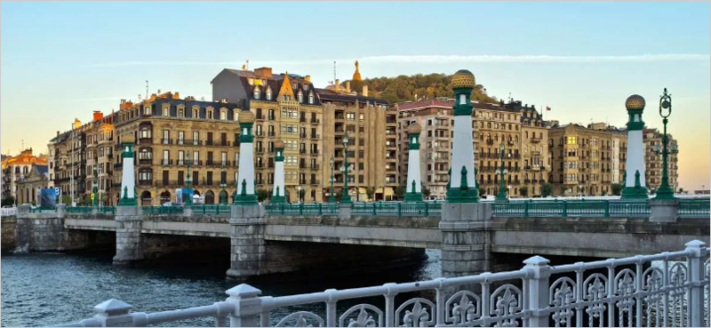 Urbiotica impulsa la digitalización de más de 700 plazas de aparcamiento urbano en Donostia