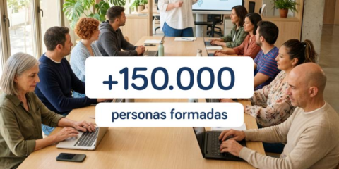 El programa Competencias Digitales Básicas forma a más de 150.000 personas en toda España