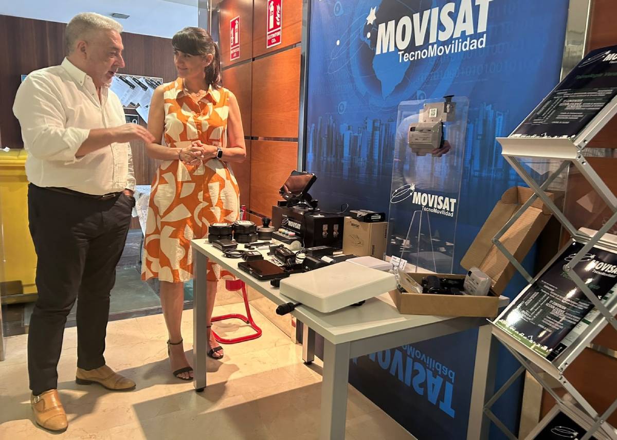 Con motivo del 30 aniversario de la compañía, María González, Secretaria de Estado de Digitalización e Inteligencia Artificial, visitó las instalaciones de MOVISAT